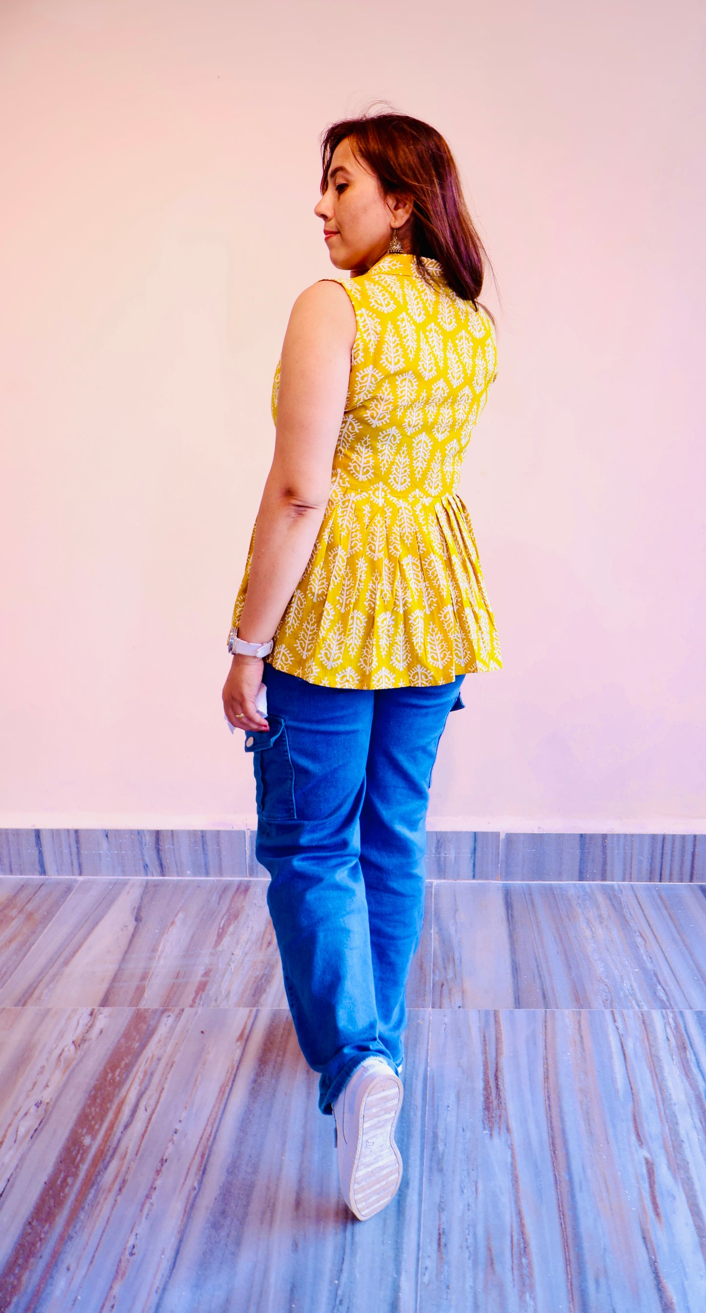 Coller Short Kurtis