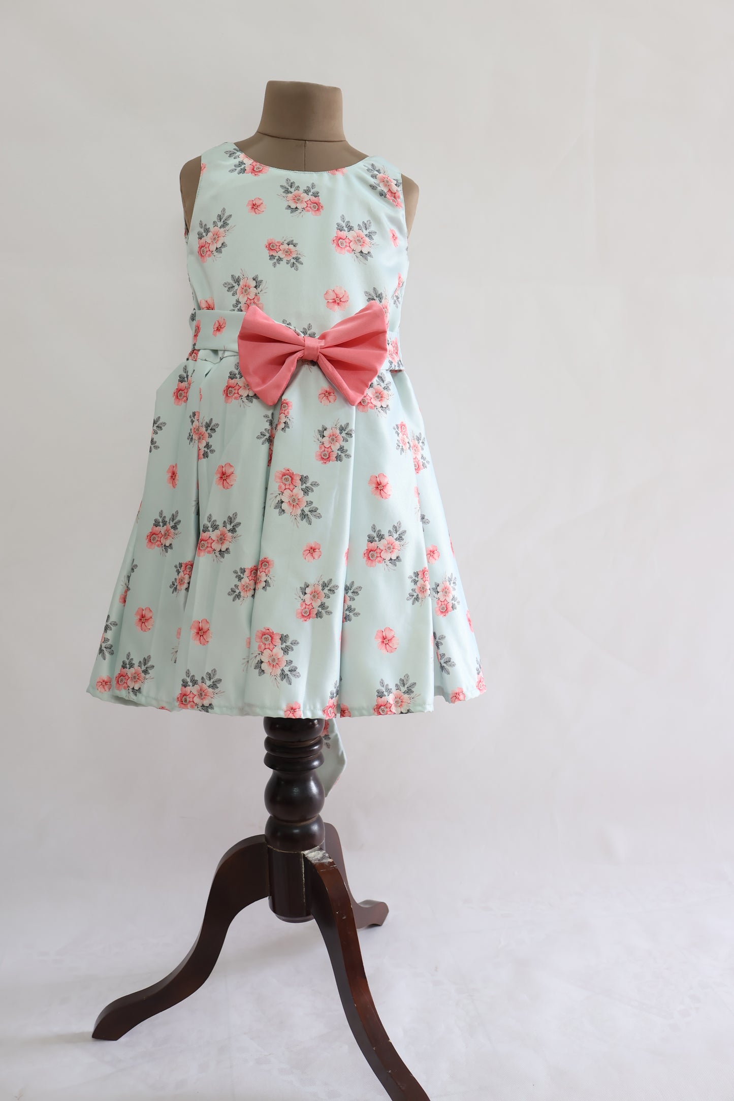 GET FLAT 50% OFF ON "FLORAL FANTACY"