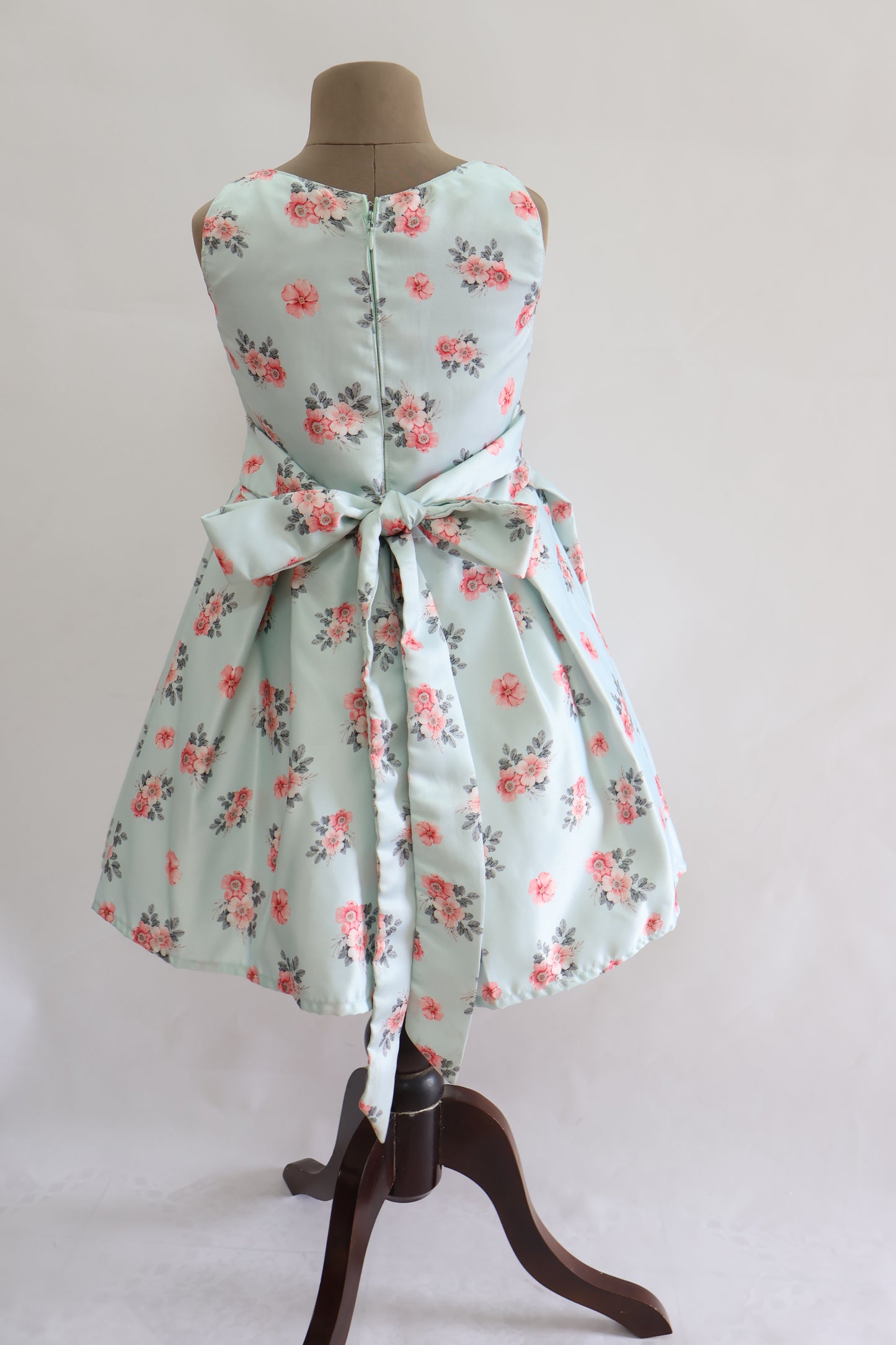 GET FLAT 50% OFF ON "FLORAL FANTACY"