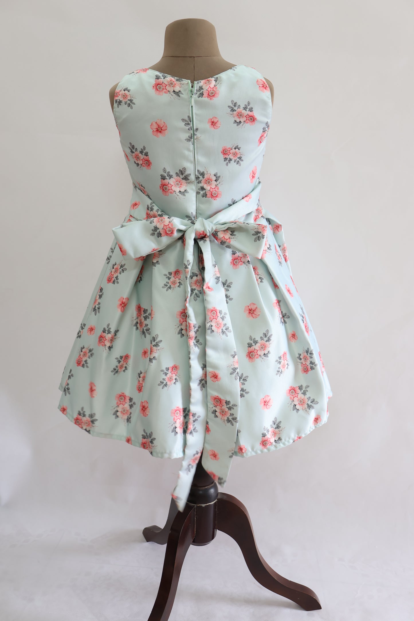 GET FLAT 50% OFF ON "FLORAL FANTACY"