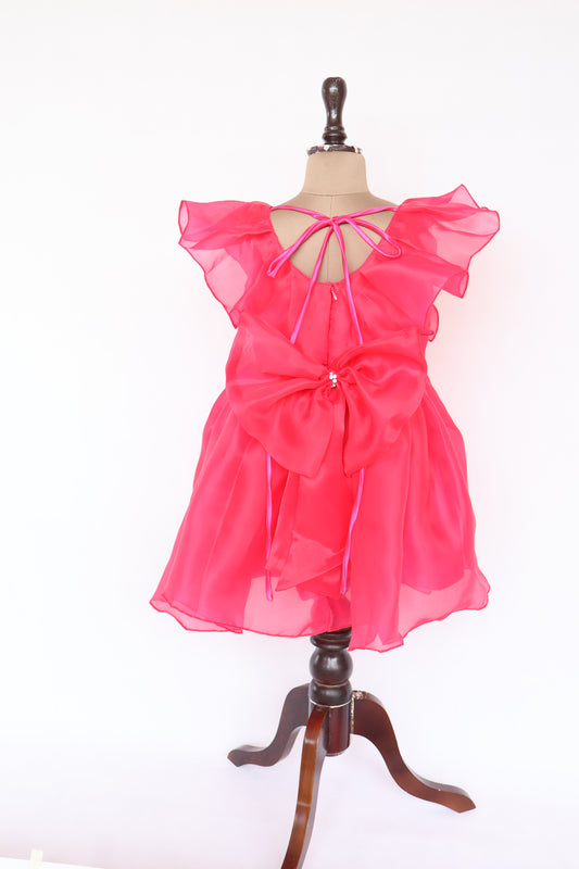 GET FLAT 50% OFF ON "FLAIRY FLUTTER"